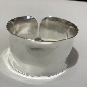 Beautiful wide sterling silver cuff bracelet, NWOT